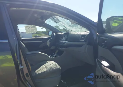 2016 Toyota Highlander Le from USA, damaged, VIN 5TDZARFH9GS022270